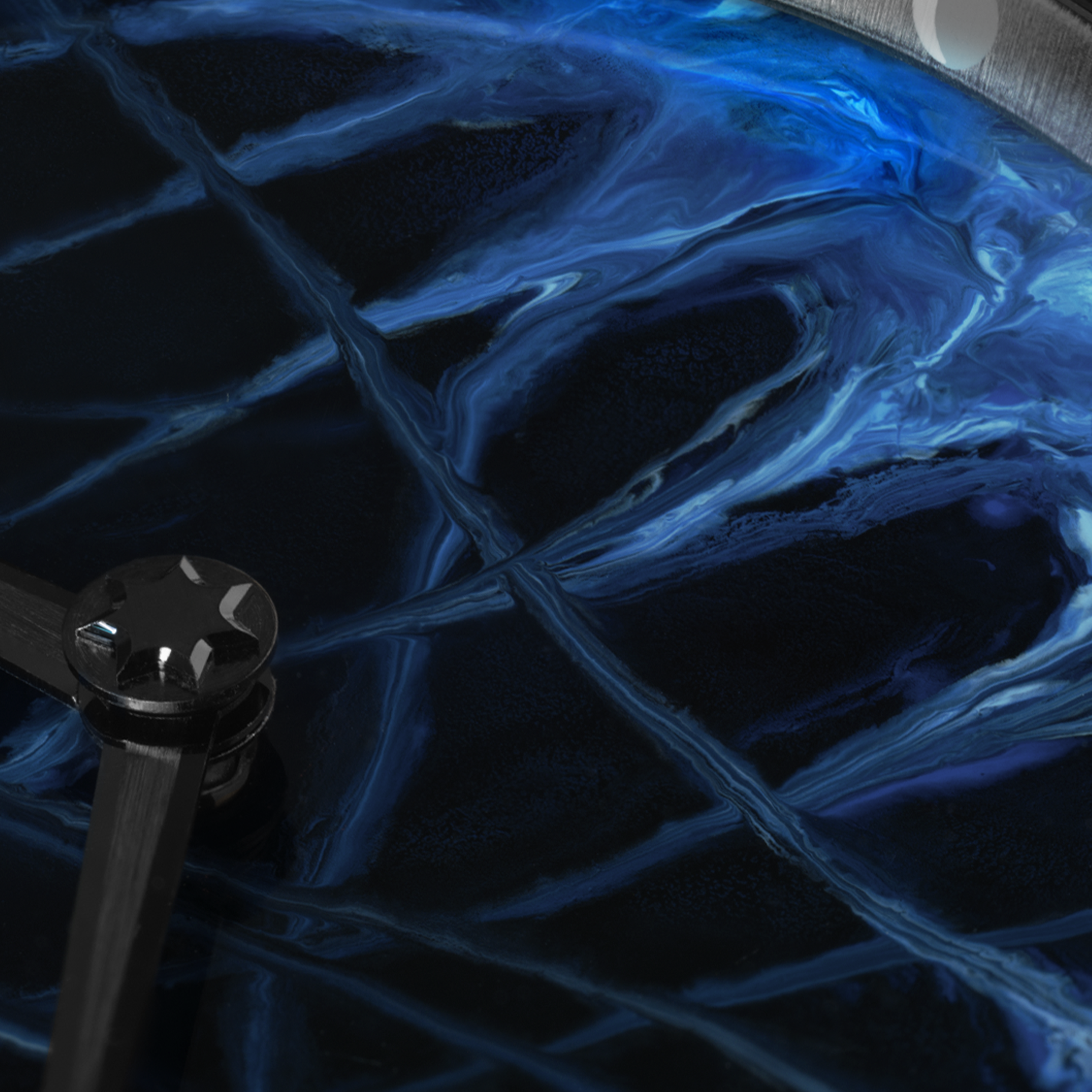 GRAND ART ANTARCTICA – MICRO-PAINTING